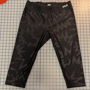 Fila womens Black Patterned Crop Leggings